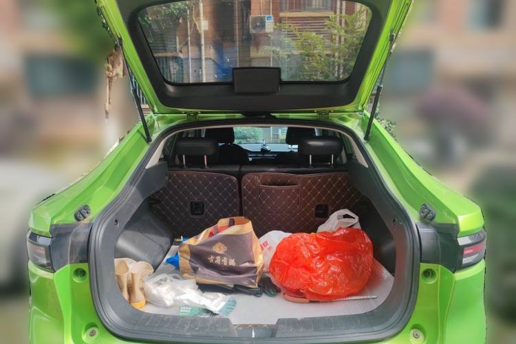 Used ORA iQ 2018 High-Range Model Ambitious Version Trunk