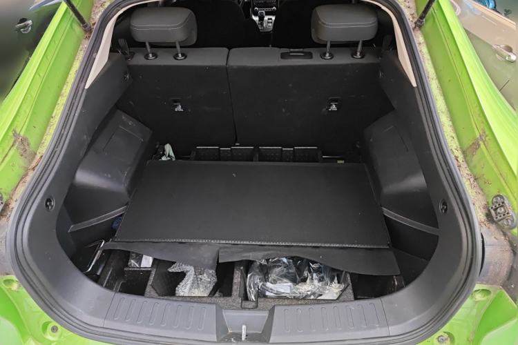 Used ORA iQ 2018 High-Range Model Ambitious Version Trunk