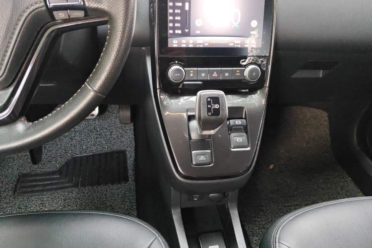 Used ORA iQ 2018 High-Range Version Smart Connectivity Model Gear Lever