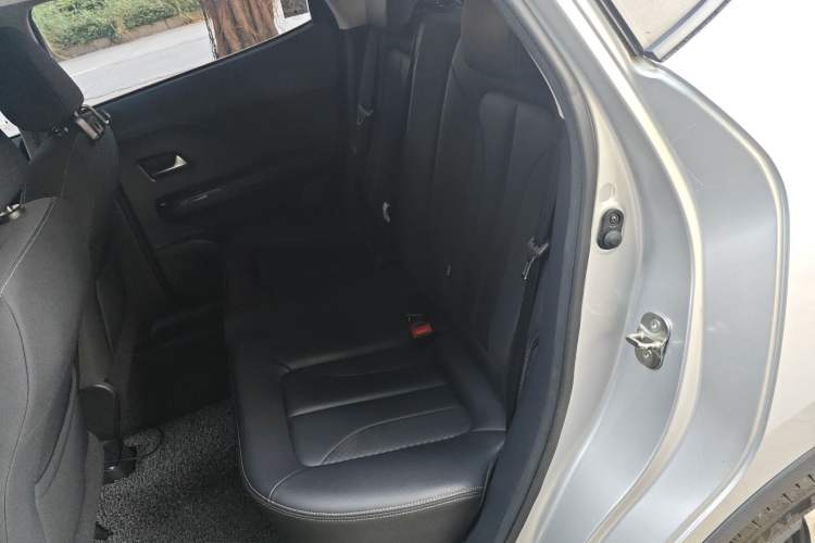 Used ORA iQ 2018 High-Range Version Smart Connectivity Model Interior 4