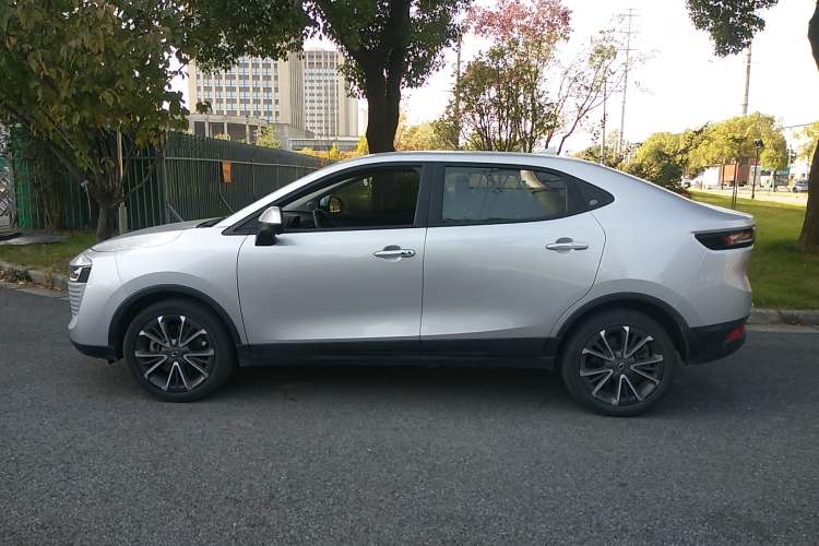 Used ORA iQ 2018 High-Range Version Smart Connectivity Model Left Side