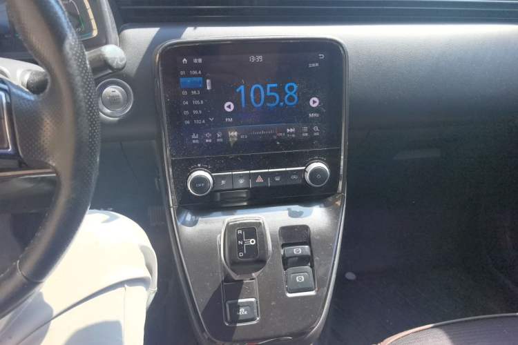 Used ORA iQ 2018 High-Range Version Smart Connectivity Model Audio And AC Panel