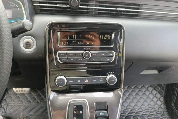 Used ORA iQ 2018 Ambitious Version Audio And AC Panel