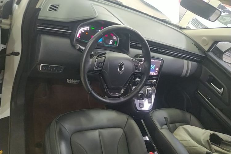 Used ORA iQ 2018 High-Range Version Smart Connectivity Model Center Console