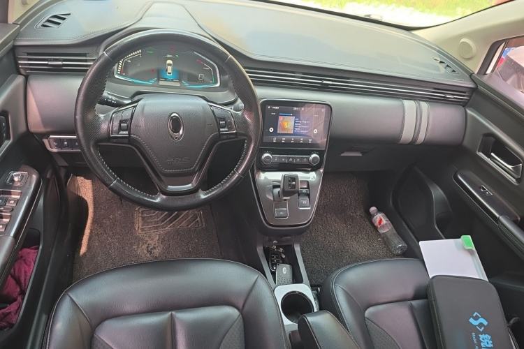 Used ORA iQ 2018 High-Range Version Smart Connectivity Model Center Console