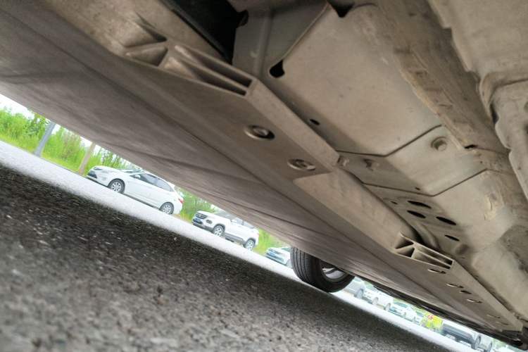 Used ORA iQ 2018 High-Range Version Smart Connectivity Model Chassis Front Right