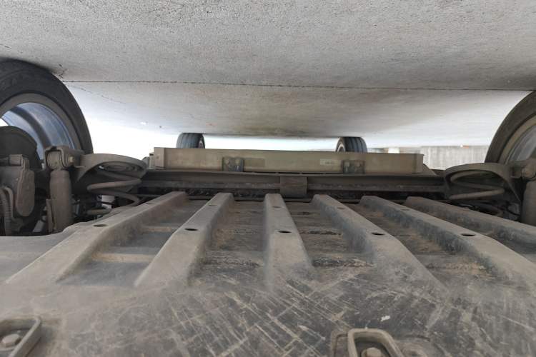 Used ORA iQ 2018 High-Range Version Smart Connectivity Model Chassis Rear