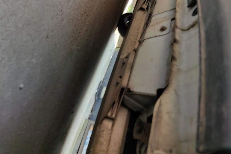Used ORA iQ 2018 High-Range Version Smart Connectivity Model Chassis Rear Left