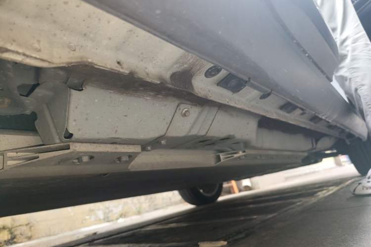 Used ORA iQ 2018 High-Range Version Smart Connectivity Model Chassis Rear Right