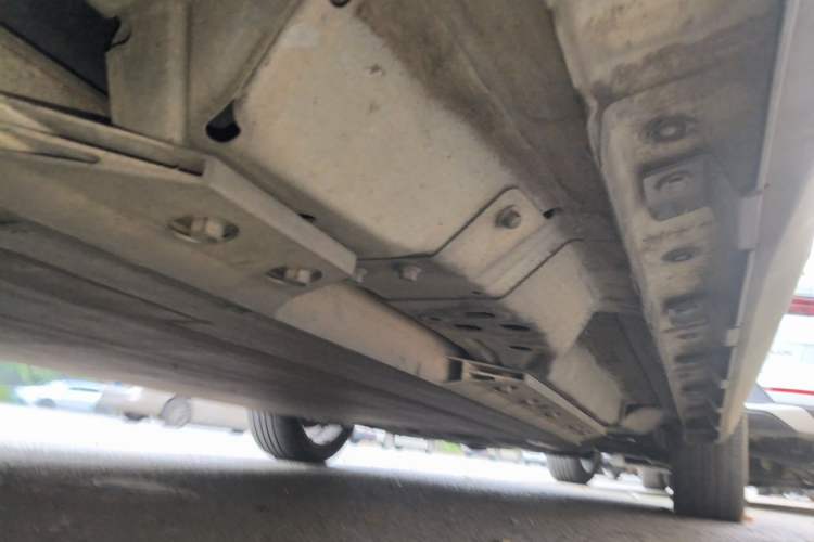 Used ORA iQ 2018 Smart Connectivity Model Chassis Rear Right