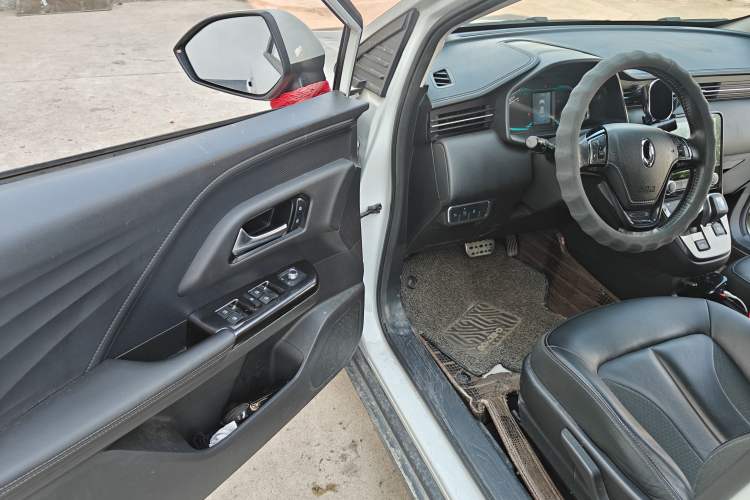 Used ORA iQ 2018 High-Range Version Smart Connectivity Model Driver Seat