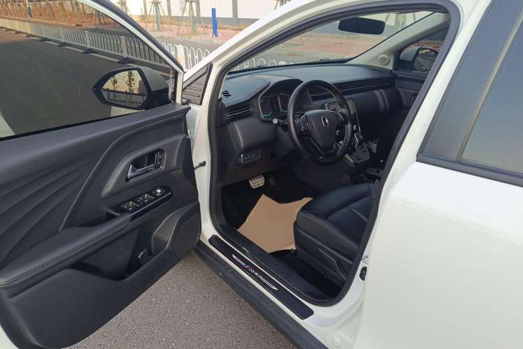 Used ORA iQ 2018 High-Range Version Smart Connectivity Model Driver Seat