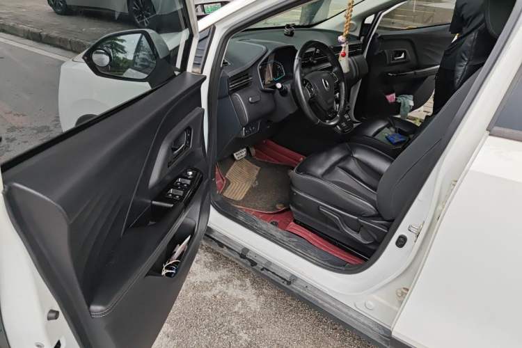Used ORA iQ 2018 Smart Connectivity Model Driver Seat