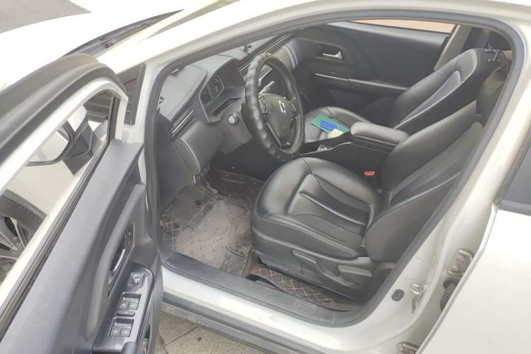 Used ORA iQ  Driver Seat