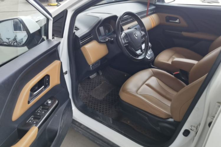 Used ORA iQ 2018 High-Range Version Smart Connectivity Model Driver Seat