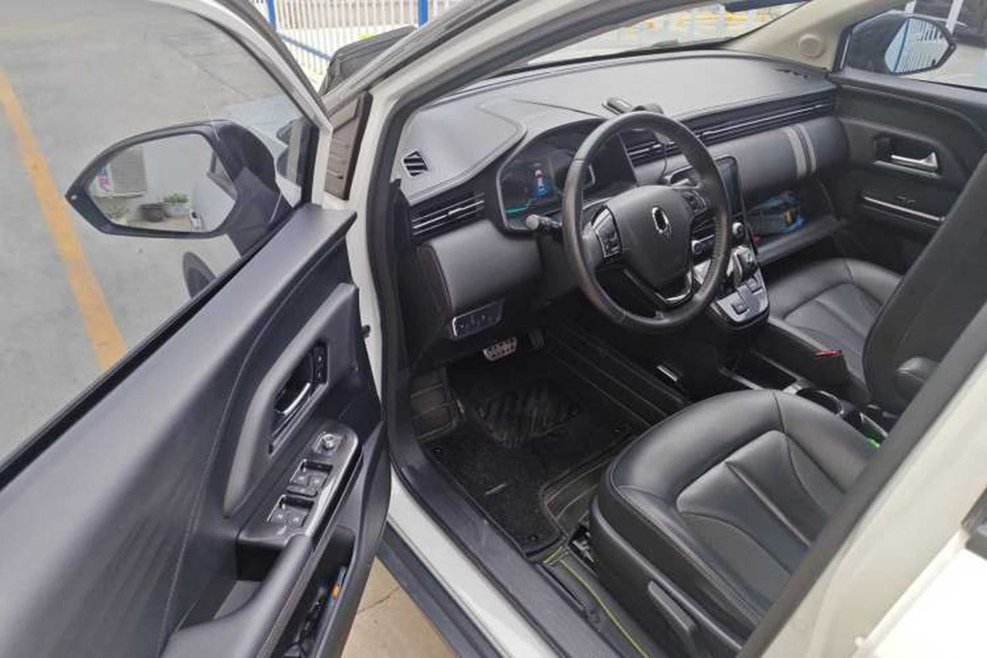 Used ORA iQ 2018 High-Range Version Smart Connectivity Model Driver Seat
