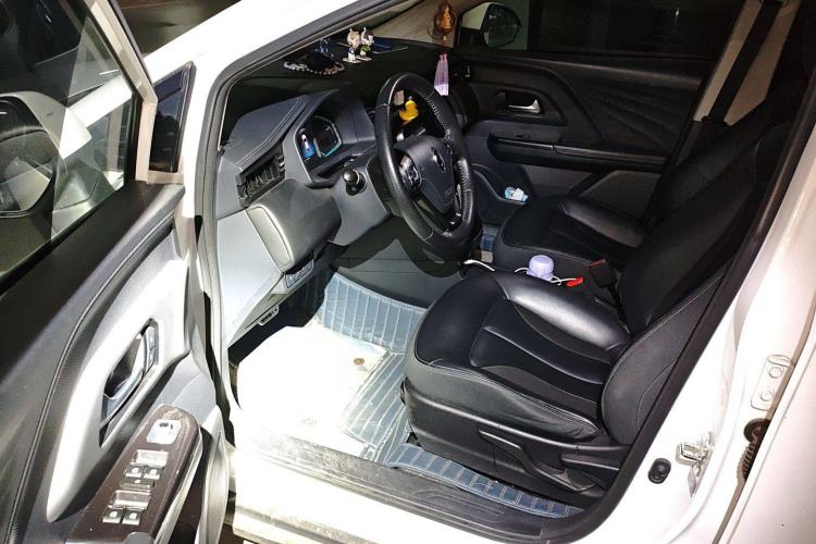 Used ORA iQ 2018 Smart Connectivity Model Driver Seat