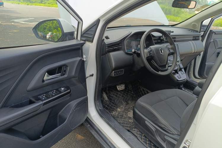 Used ORA iQ 2018 Ambitious Version Driver Seat