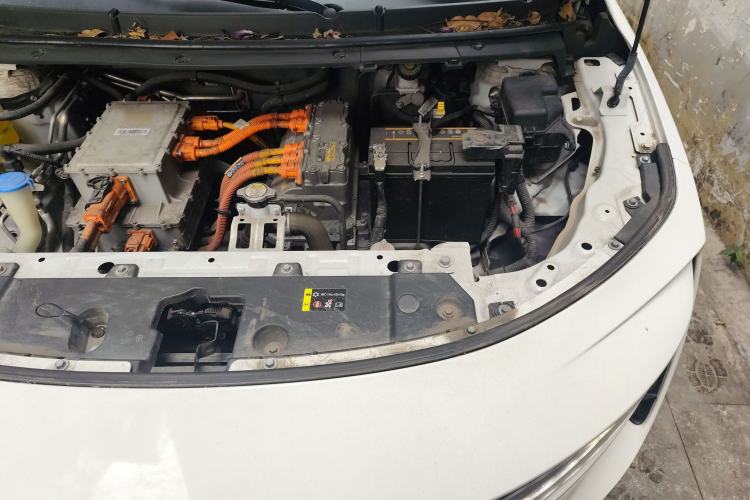 Used ORA iQ 2018 High-Range Version Smart Connectivity Model Engine Bay Left