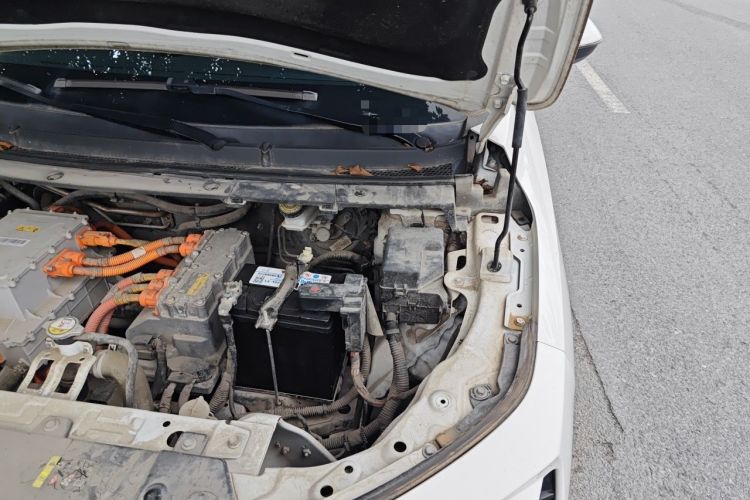 Used ORA iQ 2018 Smart Connectivity Model Engine Bay Left