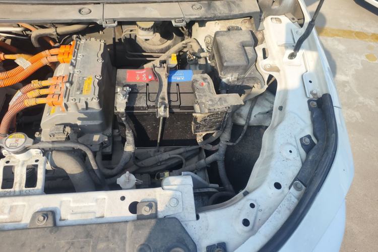 Used ORA iQ 2018 High-Range Version Smart Connectivity Model Engine Bay Left