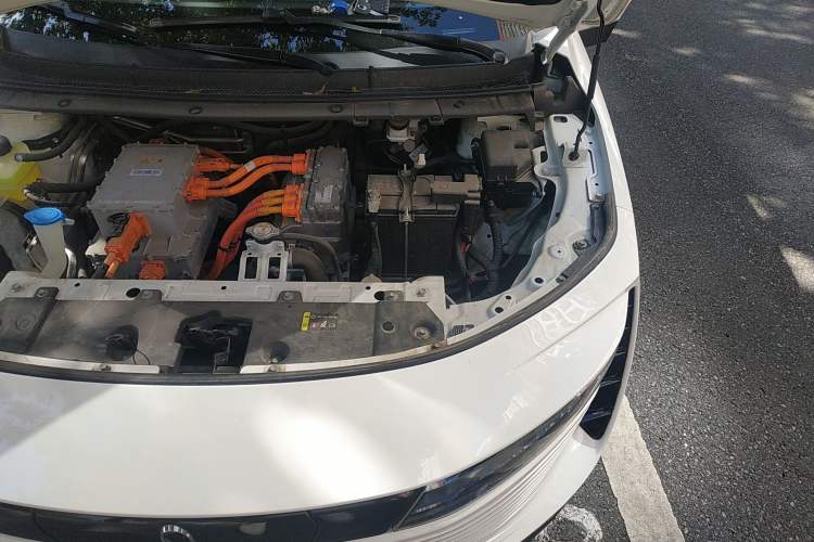 Used ORA iQ 2018 High-Range Version Smart Connectivity Model Engine Bay Left