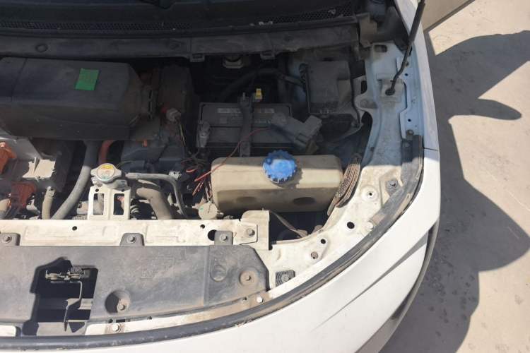 Used ORA iQ 2018 High-Range Version Smart Connectivity Model Engine Bay Left