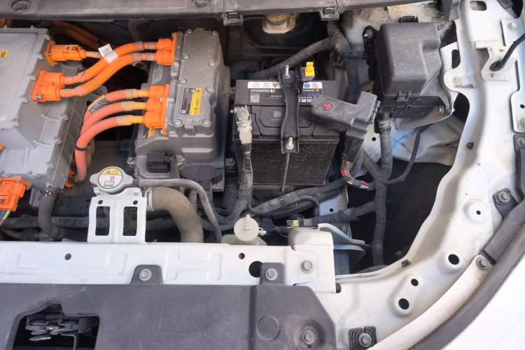 Used ORA iQ 2018 Ambitious Version Engine Bay Left