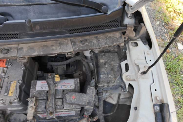 Used ORA iQ 2018 Smart Connectivity Model Engine Bay Left