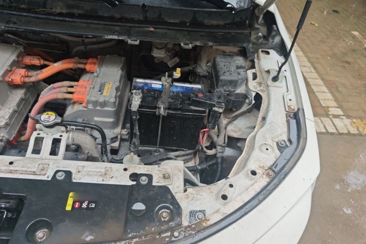 Used ORA iQ 2018 High-Range Version Smart Connectivity Model Engine Bay Left