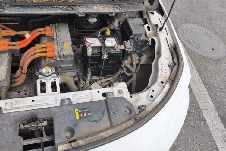 Used ORA iQ 2018 Smart Connectivity Model Engine Bay Left