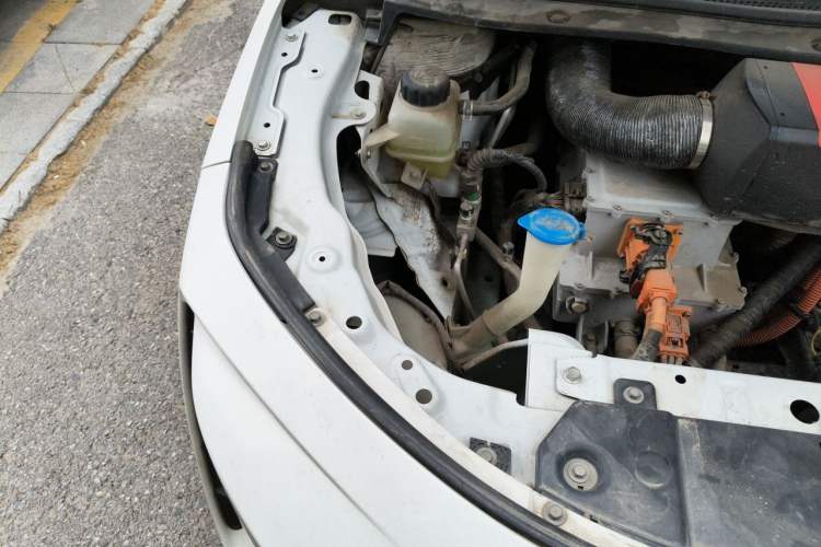 Used ORA iQ 2018 High-Range Version Smart Connectivity Model Engine Bay Right