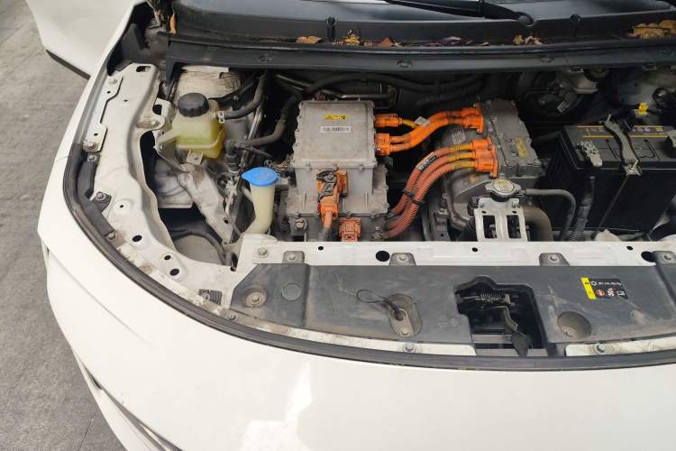 Used ORA iQ 2018 High-Range Version Smart Connectivity Model Engine Bay Right
