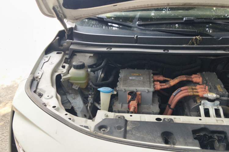 Used ORA iQ 2018 High-Range Version Smart Connectivity Model Engine Bay Right