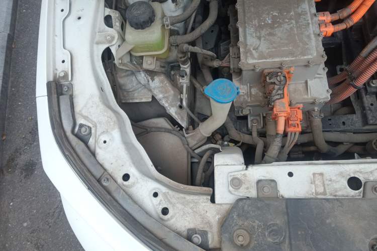 Used ORA iQ 2018 High-Range Version Smart Connectivity Model Engine Bay Right