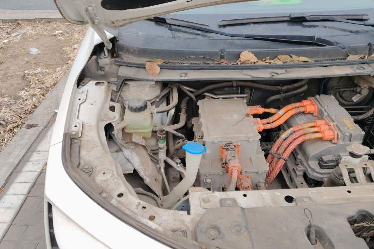 Used ORA iQ 2018 Smart Connectivity Model Engine Bay Right