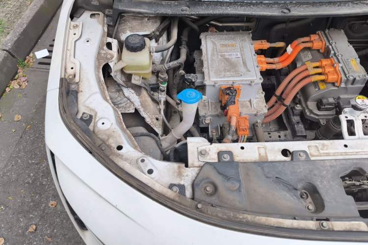 Used ORA iQ 2018 Smart Connectivity Model Engine Bay Right