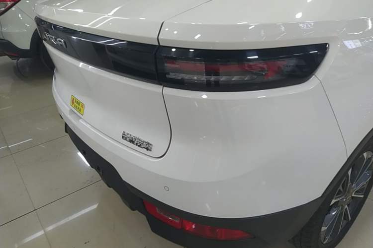 Used ORA iQ 2018 High-Range Version Smart Connectivity Model Exterior 3