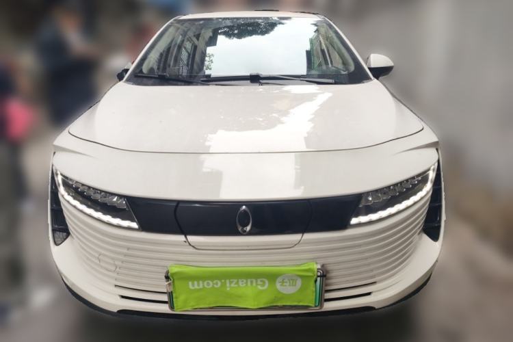 Used ORA iQ 2018 High-Range Version Smart Connectivity Model Front