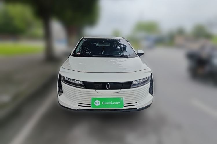 Used ORA iQ 2018 Smart Connectivity Model Front