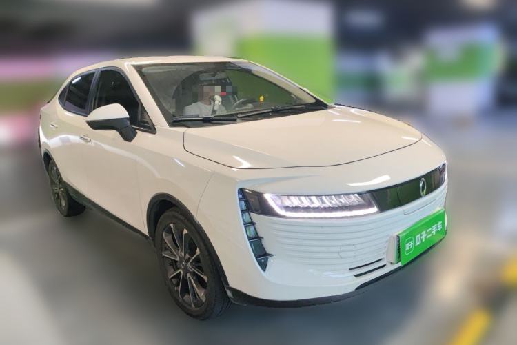 Used ORA iQ 2018 Smart Connectivity Model Front Right 45 Deg