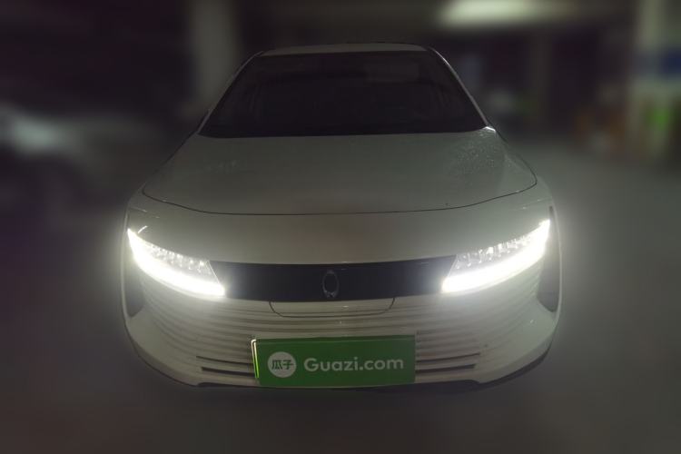 Used ORA iQ 2018 High-Range Version Smart Connectivity Model Front
