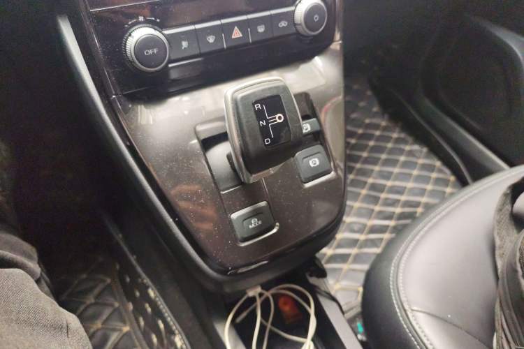 Used ORA iQ 2018 High-Range Version Smart Connectivity Model Gear Lever