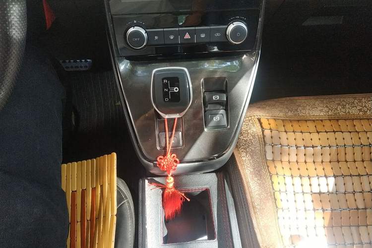 Used ORA iQ 2018 High-Range Version Smart Connectivity Model Gear Lever