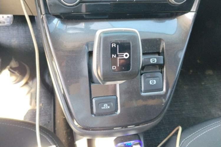 Used ORA iQ 2018 High-Range Model Ambitious Version Gear Lever