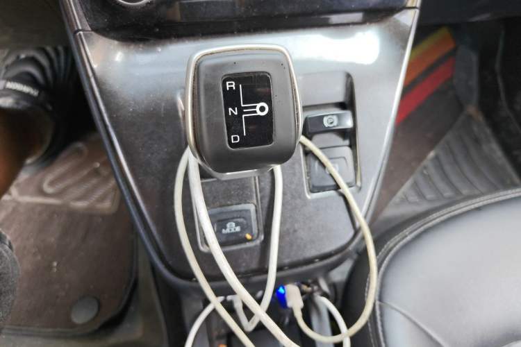 Used ORA iQ 2018 Smart Connectivity Model Gear Lever