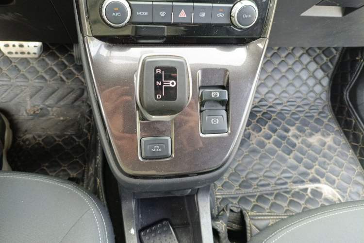 Used ORA iQ 2018 Ambitious Version Gear Lever