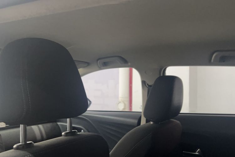 Used ORA iQ 2018 High-Range Version Smart Connectivity Model Headliner