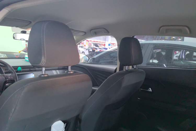 Used ORA iQ 2018 Smart Connectivity Model Headliner