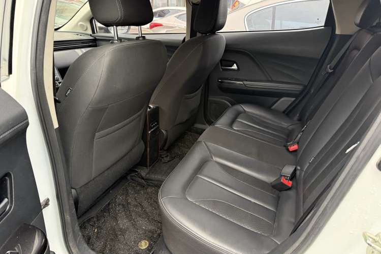 Used ORA iQ 2018 High-Range Version Smart Connectivity Model Interior 3